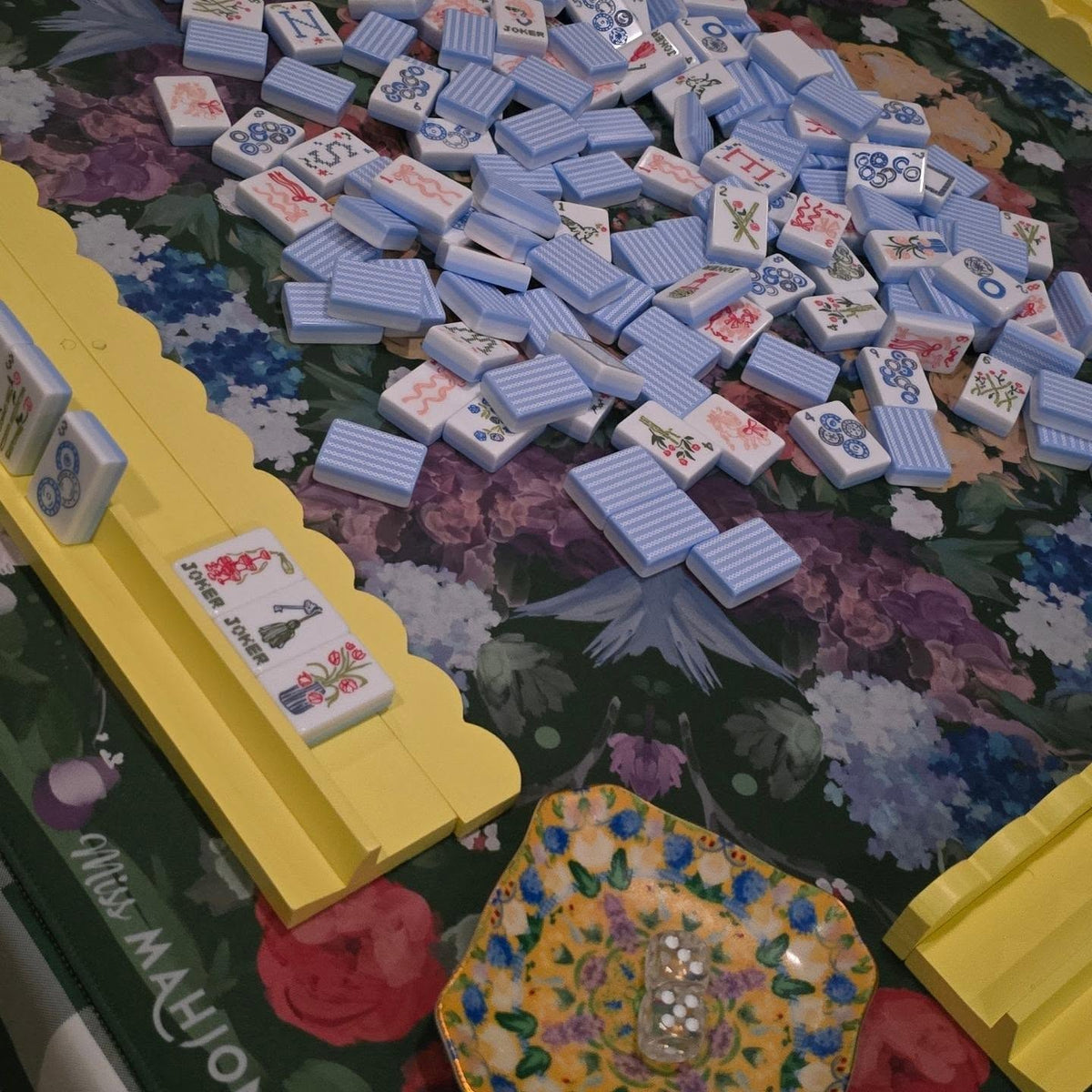 Learn mahjong lesson for 4 people with Brewtifully